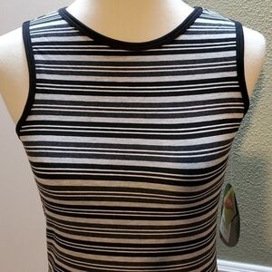 EVERLAST SLEEVELESS WORKOUT TEE